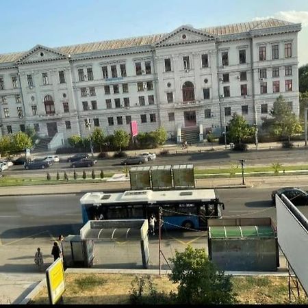 Apartament Lux Ultracentral Craiova Extérieur photo