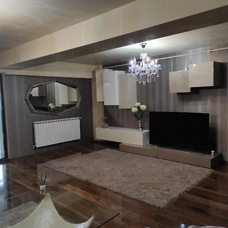 Apartament Lux Ultracentral Craiova Extérieur photo