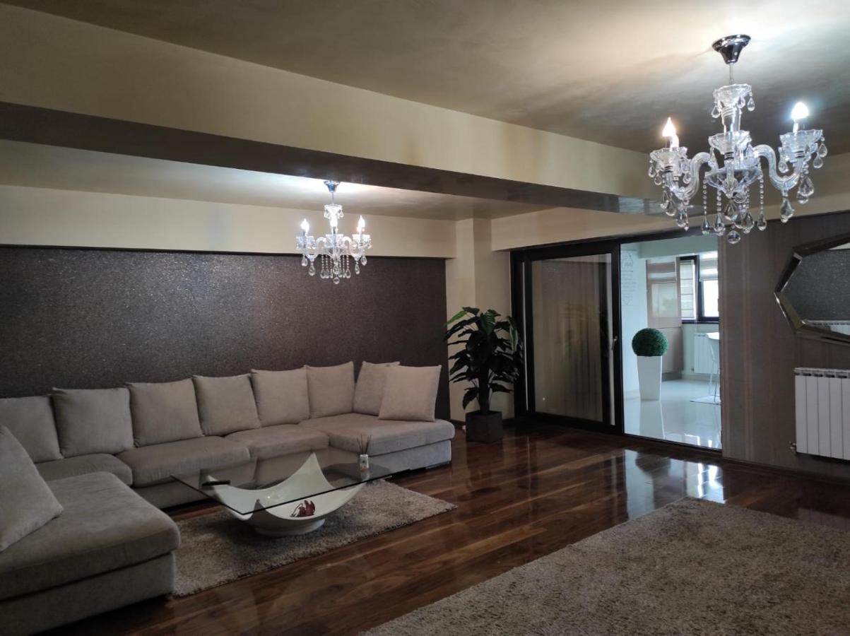 Apartament Lux Ultracentral Craiova Extérieur photo
